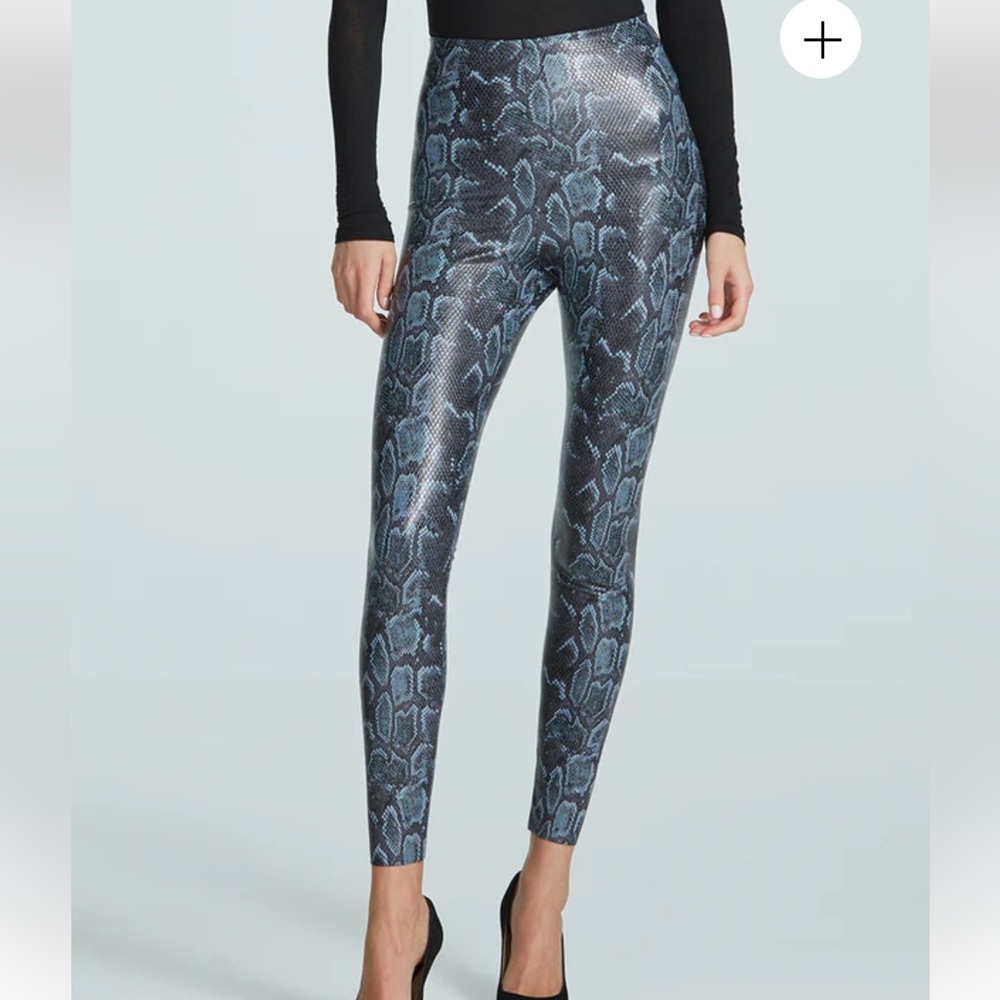 Commando Faux Leather Animal Legging size small